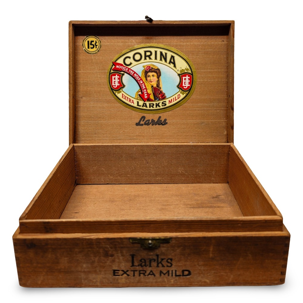 Corina Cigar Box Larks Extra Mild Vintage Brown Clean Wood Tobacciana Storage